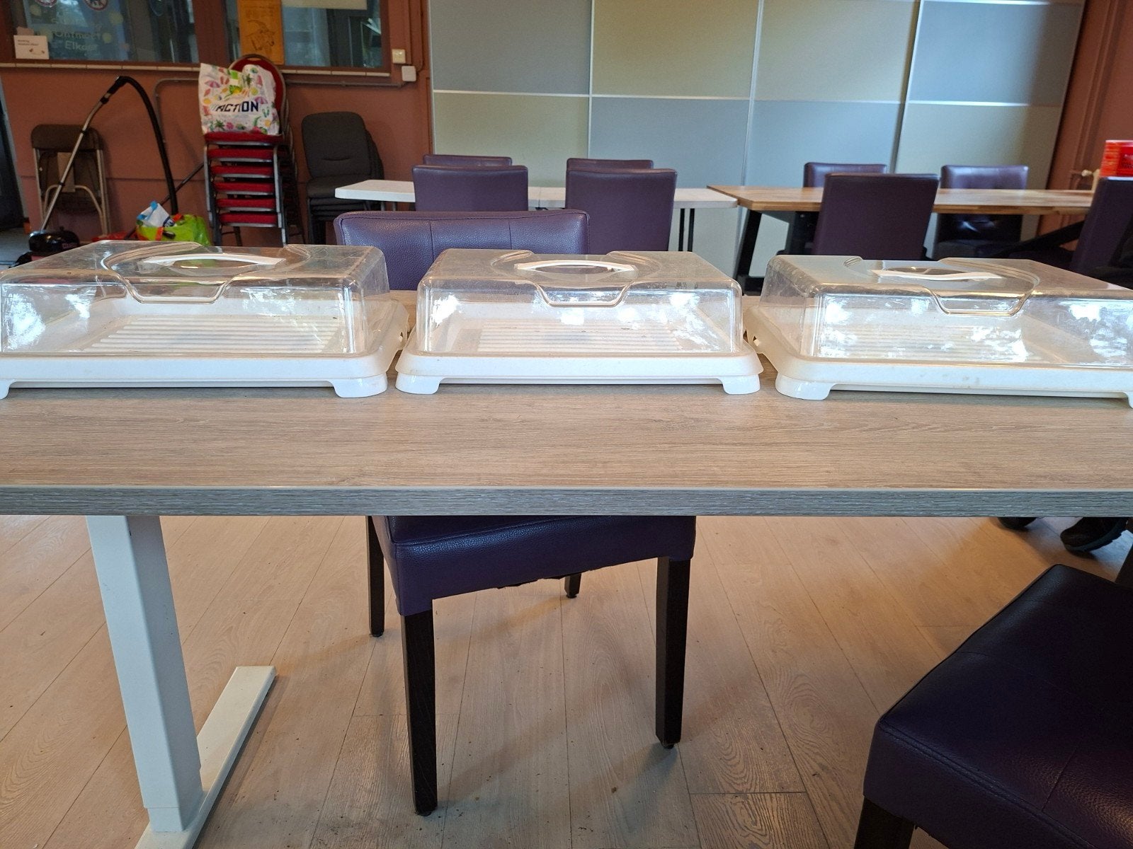 vershoud bakken., Ophalen, Gebruikt, Bewaardoos, Crème