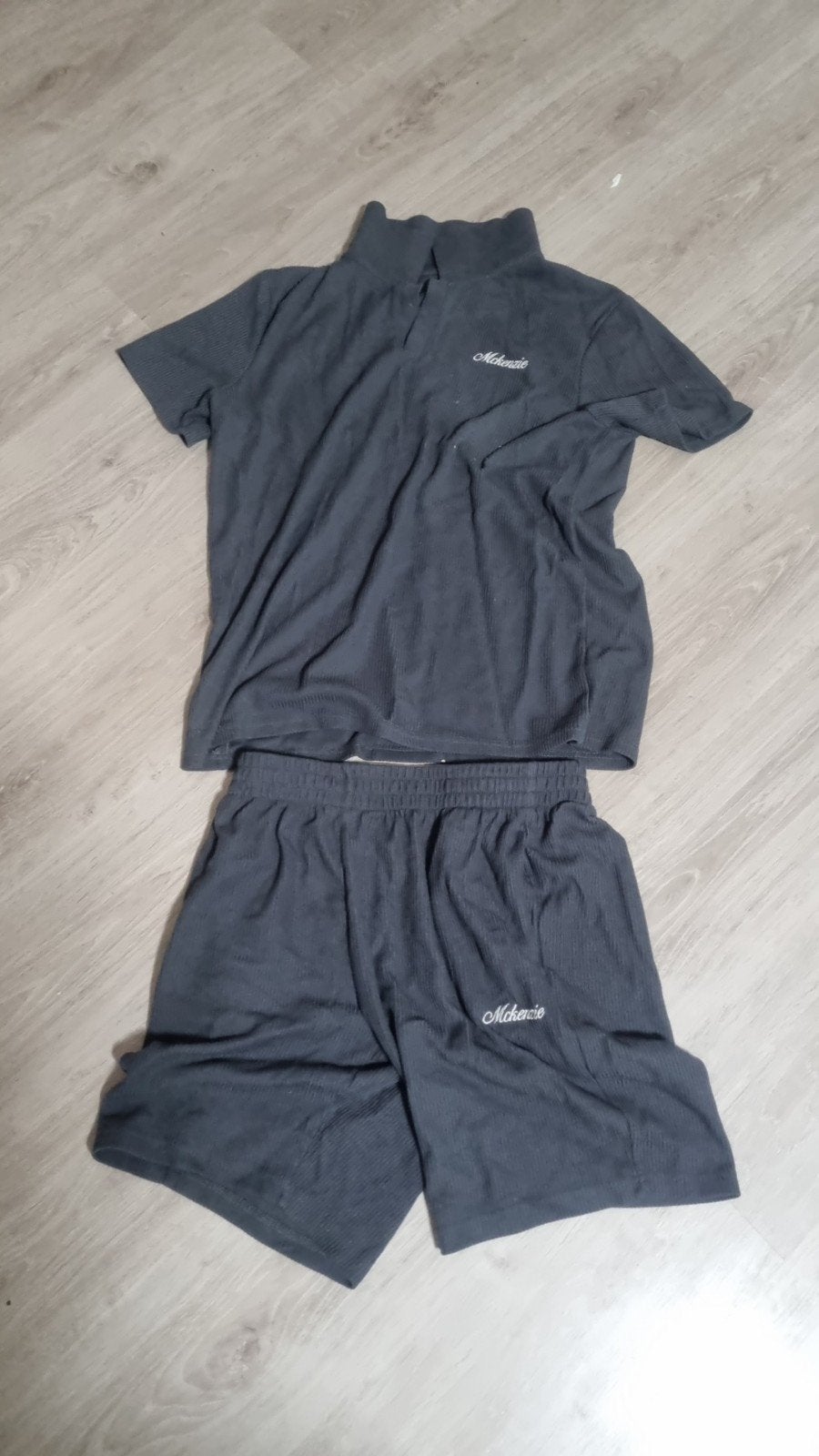 McKenzie trainingsset (shirt en korte broek), Kleding | Heren, Maat 48/50 (M), Ophalen of Verzenden, McKenzie, Grijs