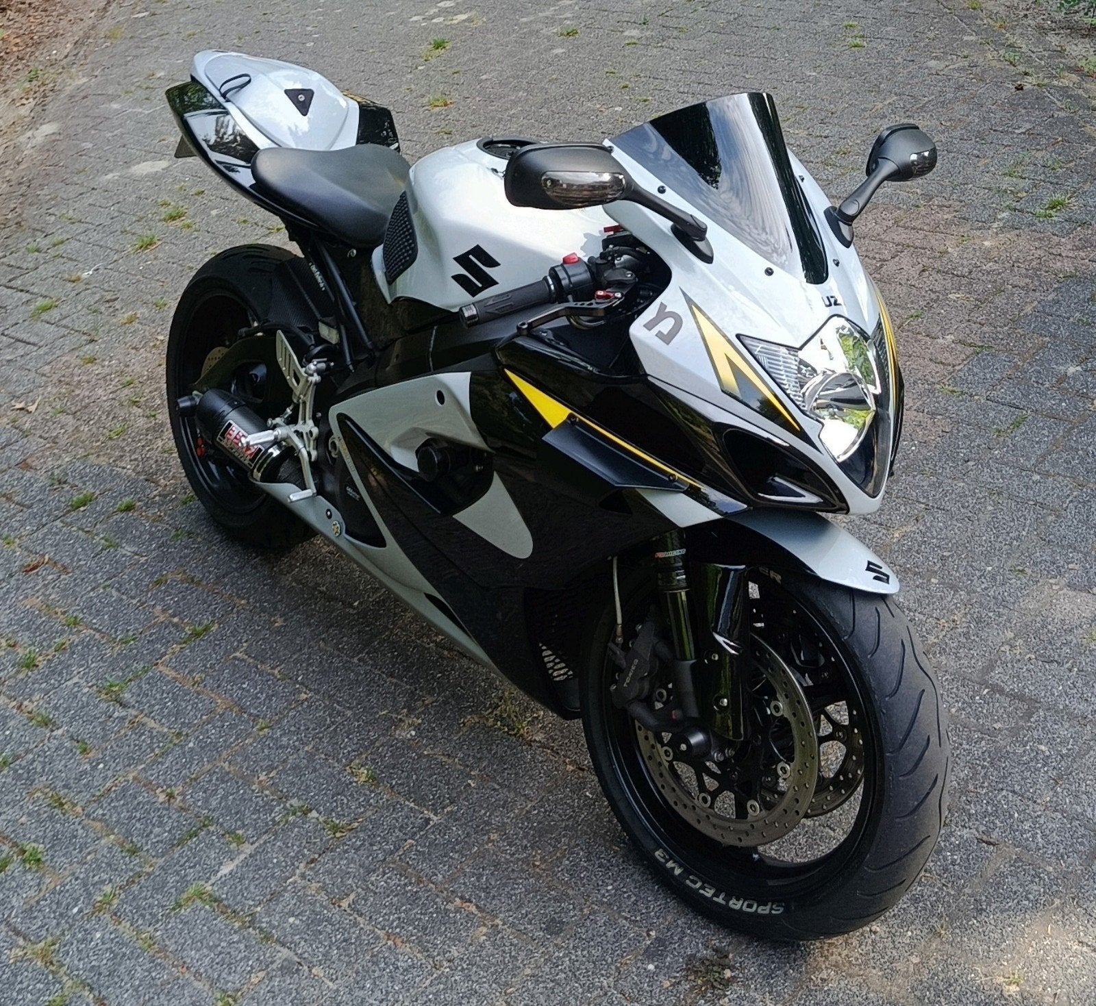 2006 Suzuki GSXR 1000, Motoren, Ophalen
