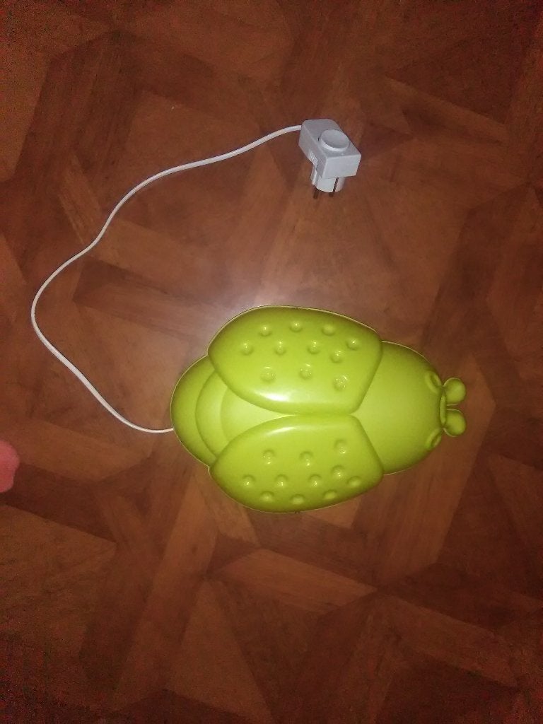 Ikea wandlamp lieveheersbeestje limegroen, Groen, Ophalen of Verzenden, Zo goed als nieuw, Ophangbaar