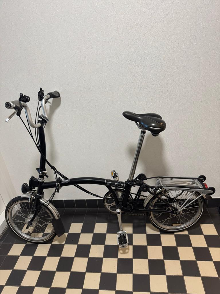 Brompton vouwfiets - 6 versnellingen, Zwart, Ophalen, Brompton, 16 tot 18 inch, Zo goed als nieuw