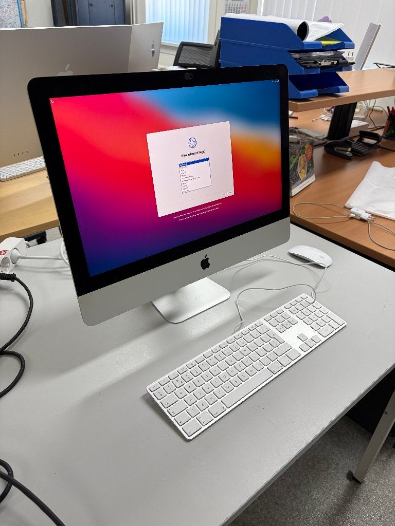 21,5-inch iMac A2116 fusion drive (2019), HDD en SSD, 8 GB, IMac, Ophalen of Verzenden