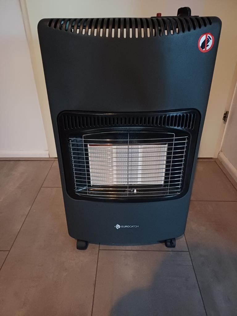 Te koop gas kachel butegas een keer gebruikt, Doe-het-zelf en Verbouw, Verwarming en Radiatoren, Ophalen of Verzenden