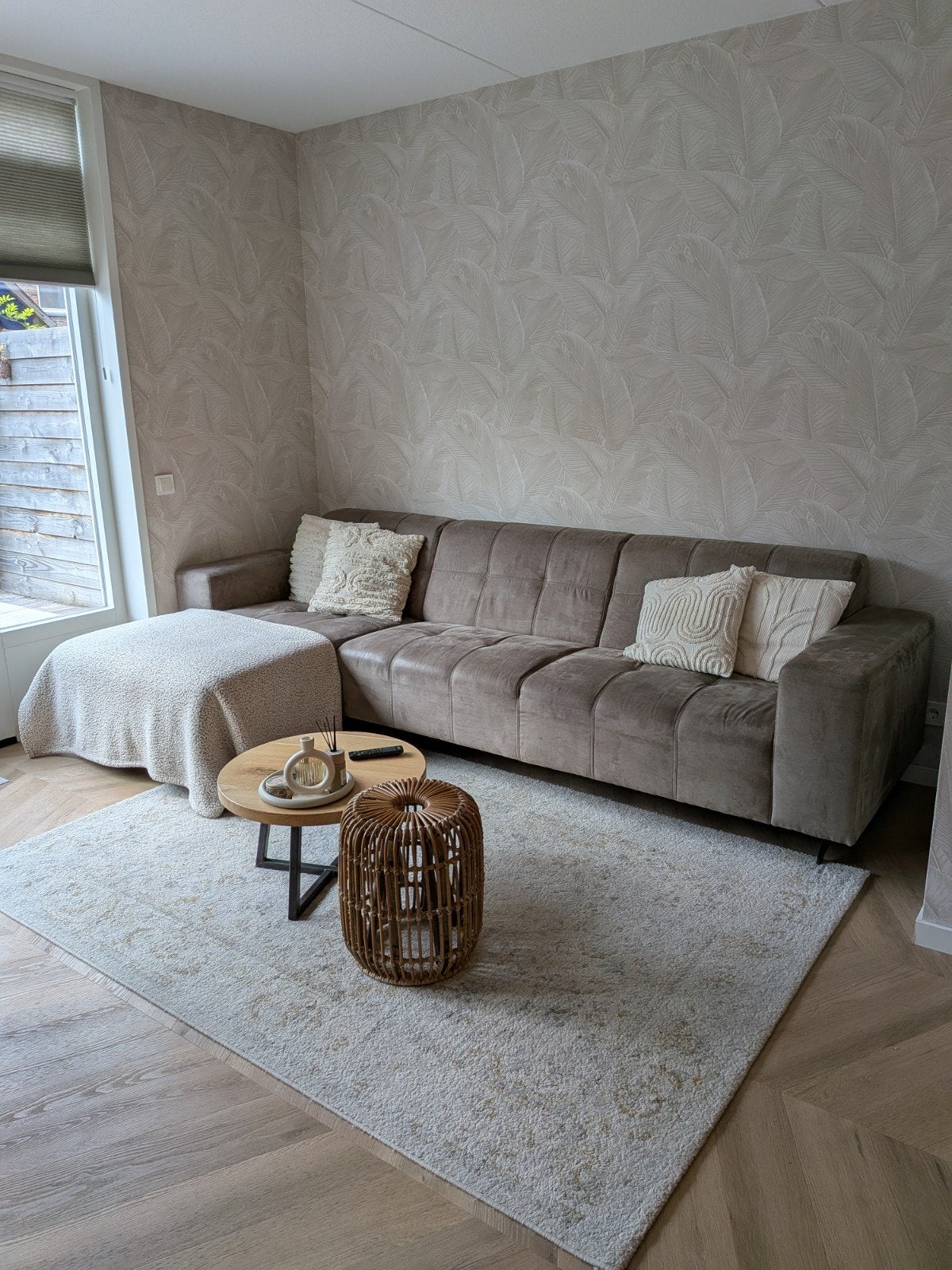 Als nieuwe hoekbank van Inhouse (Woonboulevard Poortvliet), Huis en Inrichting, Banken | Bankstellen, Ophalen, Zo goed als nieuw