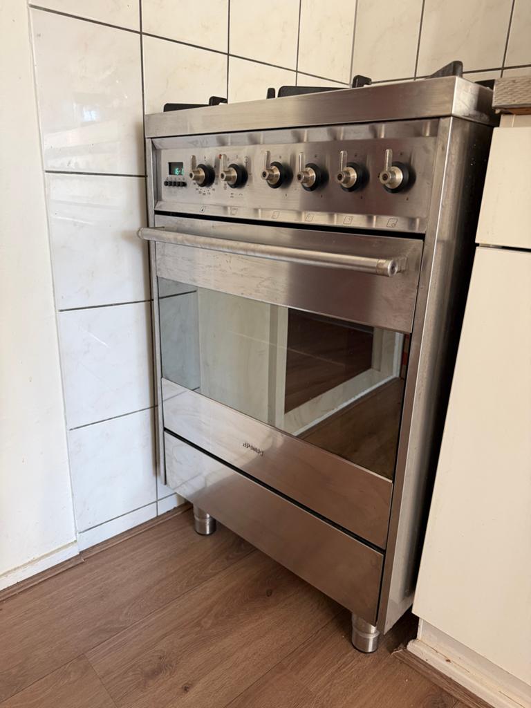 Smeg fornuis met oven - RVS -, Witgoed en Apparatuur, Fornuizen, Ophalen, 60 cm of meer, 4 kookzones, Zo goed als nieuw