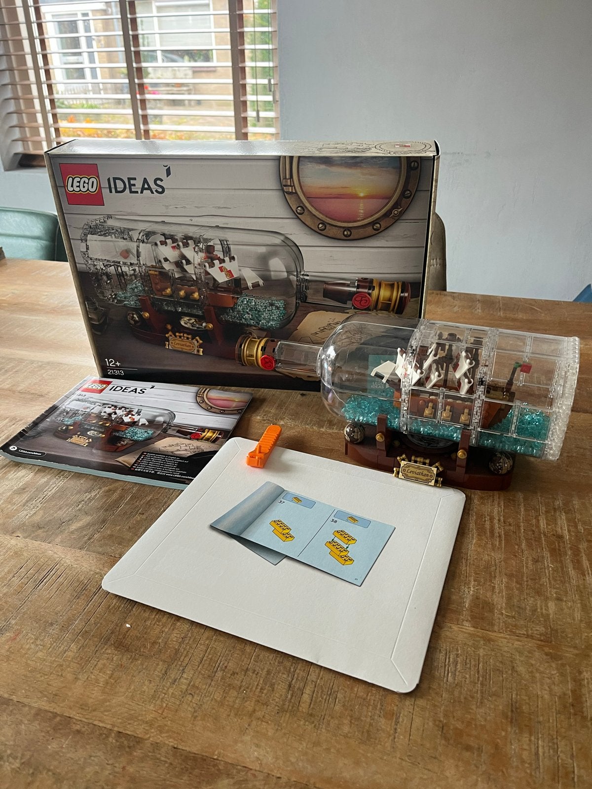 LEGO Ideas 21313 Schip in een Fles - 100% Compleet, Ophalen of Verzenden, Zo goed als nieuw, Jongen of Meisje