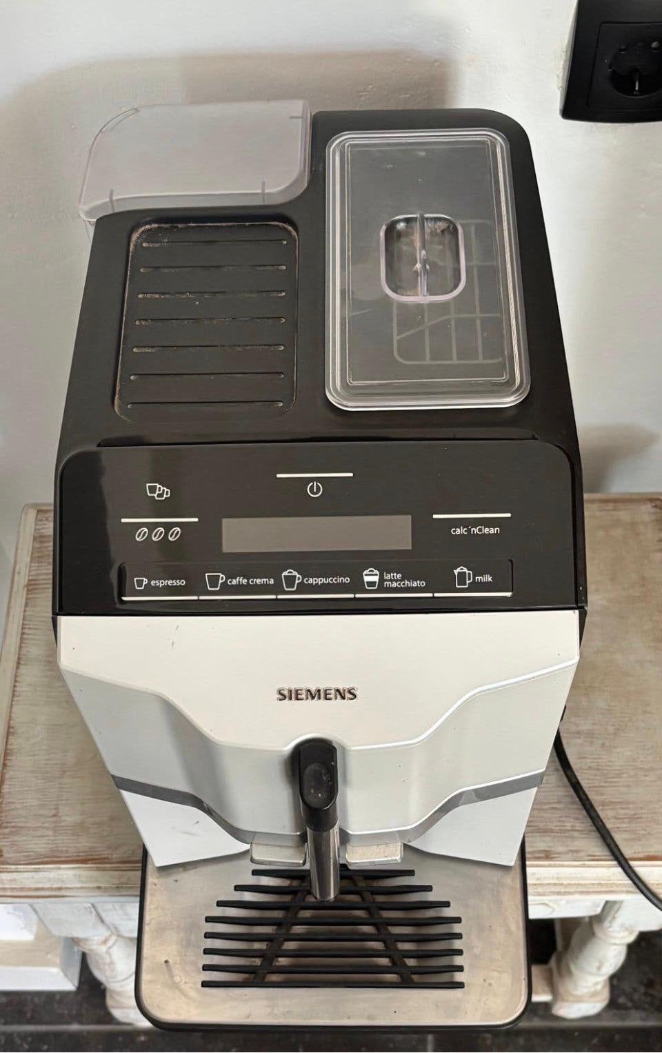 Siemens volautomatische koffiemachine, Ophalen, Koffiemachine, Koffiebonen, Zo goed als nieuw