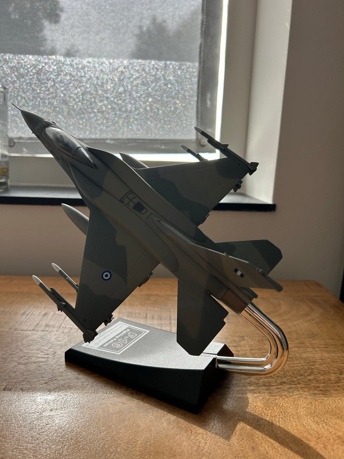 Gedetailleerd F-16 Fighting Falcon modelvliegtuig, 1:72 tot 1:144, Zo goed als nieuw, Vliegtuig, Ophalen