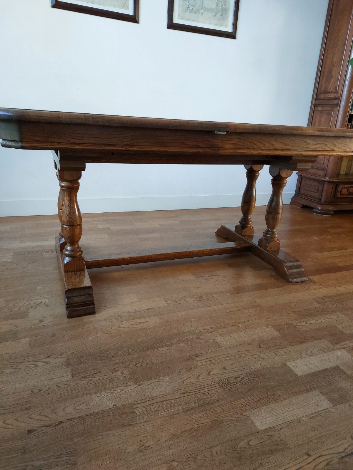 Uitschuifbare eettafel van massief eikenhout, Huis en Inrichting, Ophalen, Gebruikt, 50 tot 100 cm, Vijf personen of meer