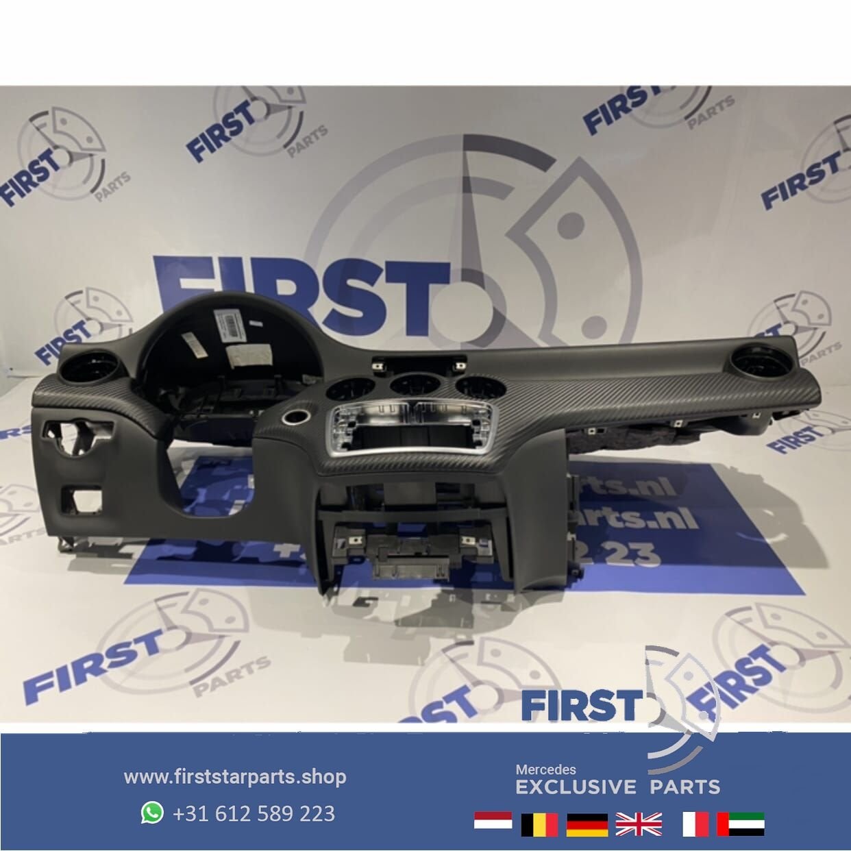 W176 DASHBOARD zwart carbon origineel Mercedes A Klasse 2012, Gebruikt, -, Ophalen of Verzenden, -