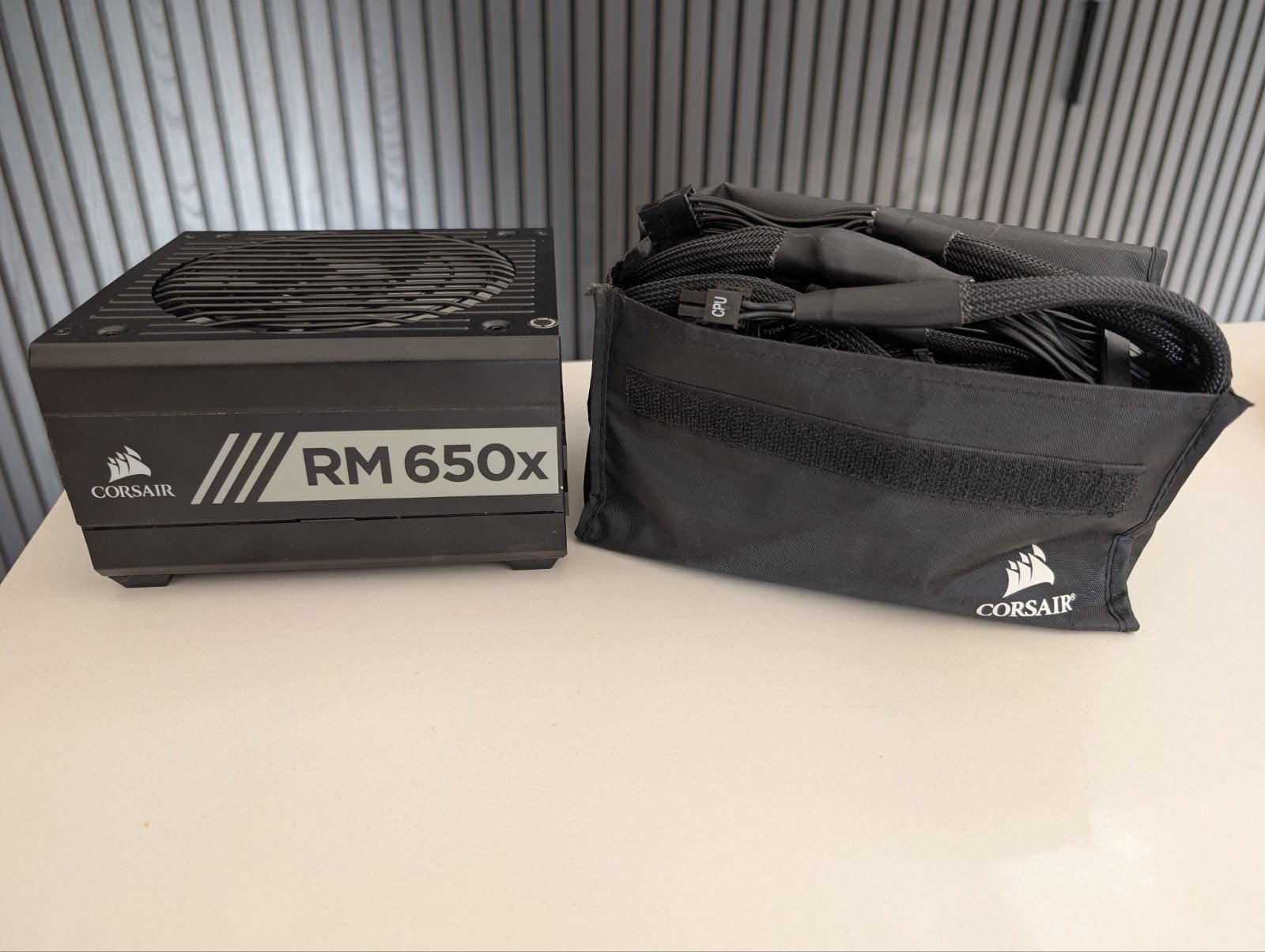 Corsair RM650x Voeding - Modulair, Stil en Efficiënt, Ophalen of Verzenden, Zo goed als nieuw
