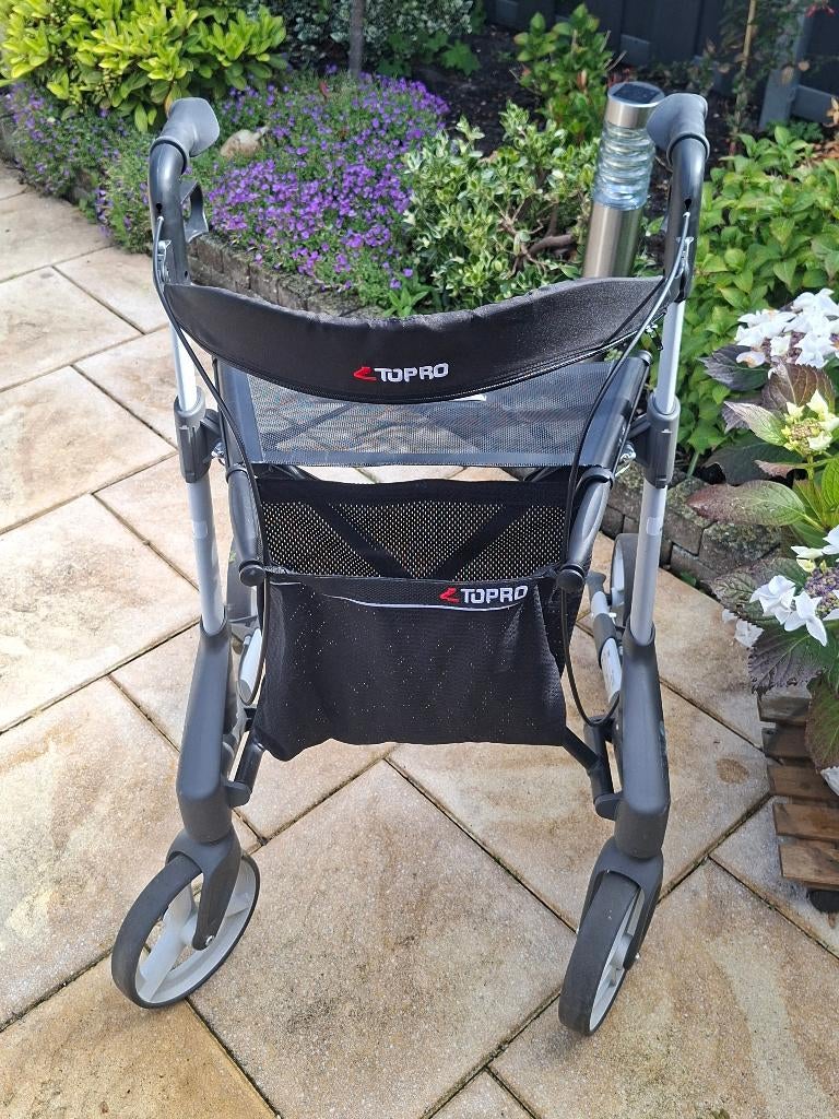 Rollator merk Topro, Diversen, Ophalen, Opvouwbaar, Zo goed als nieuw