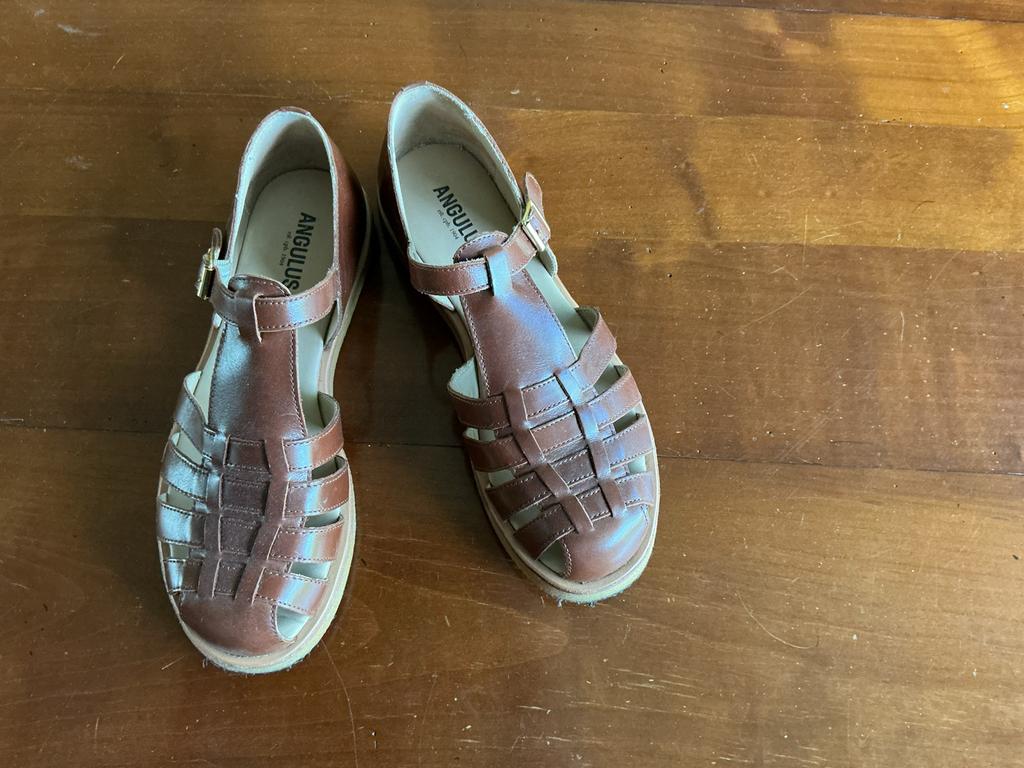 Angulus sandalen bruin maat 38 met spekzolen, Ophalen of Verzenden, Zo goed als nieuw, Bruin, Sandalen of Muiltjes