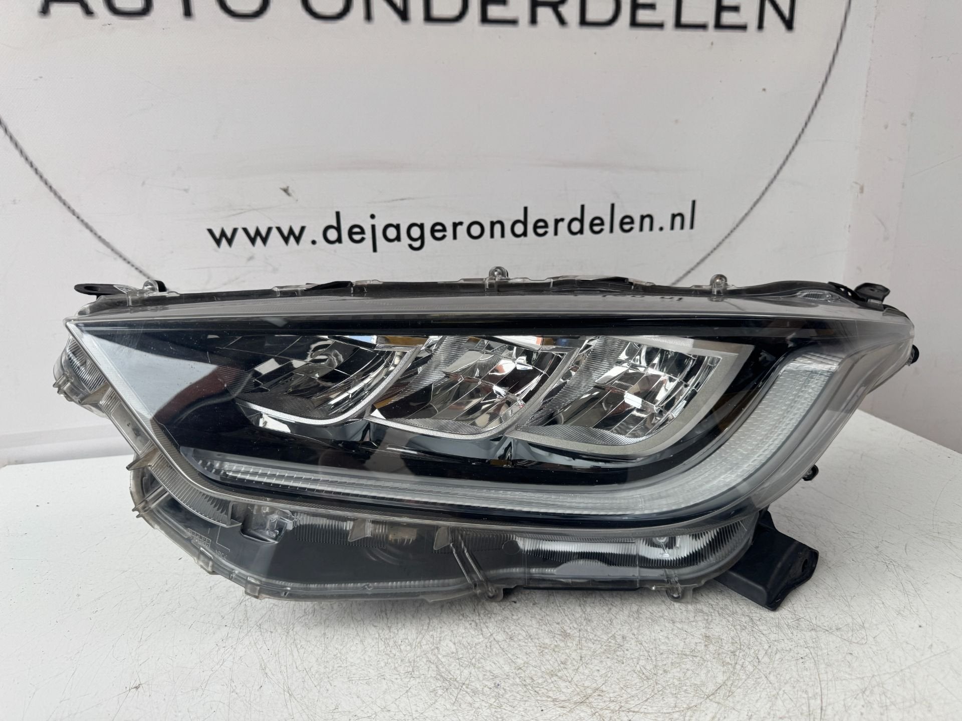 TOYOTA YARIS 4 P21 VOL LED KOPLAMP LINKS, Info@toyota.co.jp, Gebruikt, Toyota Motor Corporation, Toyota