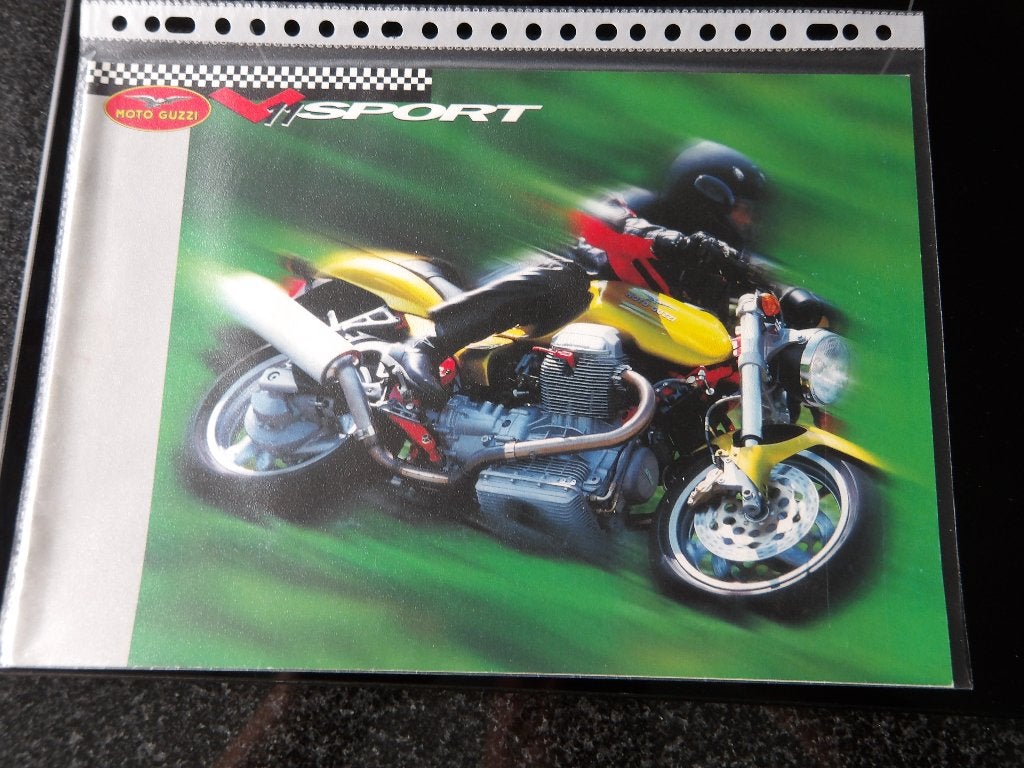 Moto Guzzi V11 Sport Brochure/Folder, Motoren, Ophalen of Verzenden, Moto Guzzi