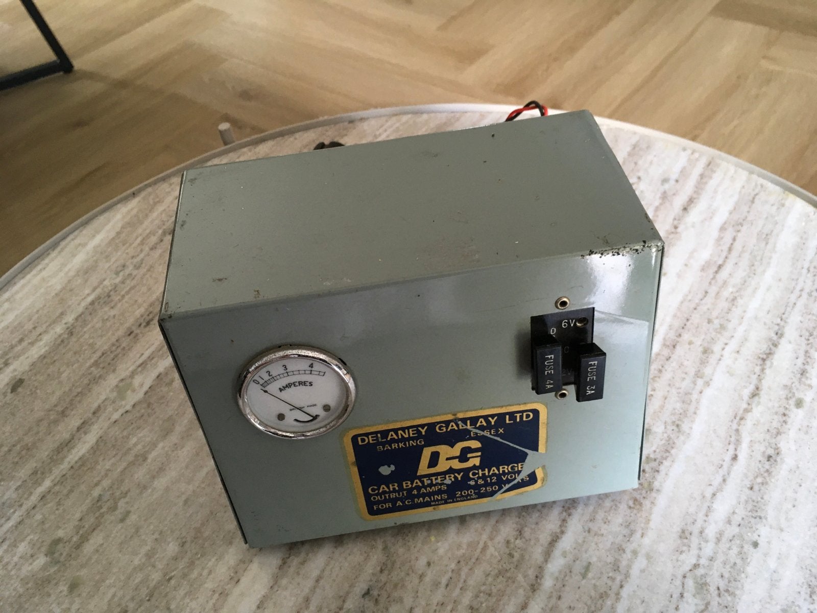 Delaney Gallay LTD Acculader - Vintage Auto Acculader, Ophalen, Gebruikt, Oldtimer onderdelen