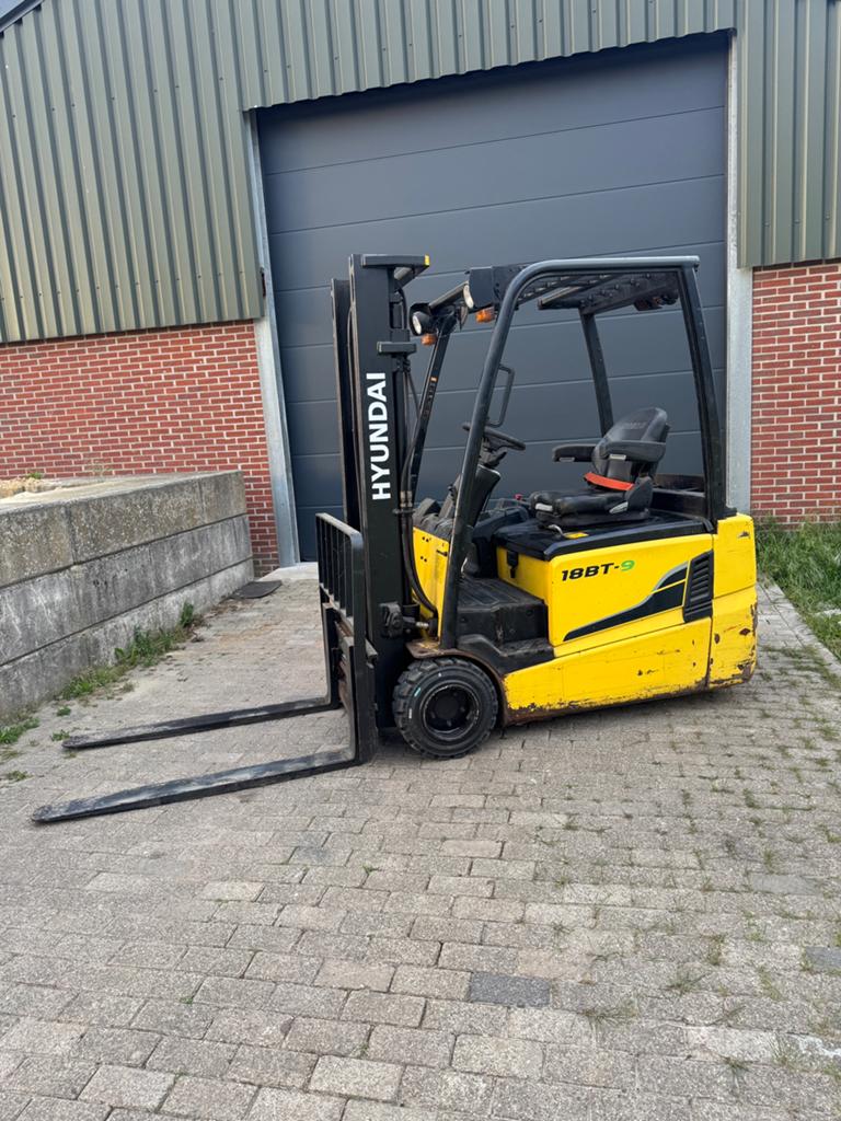 2016 Hyundai 18BT-9 elektrische heftruck, vorkenspreider, 1000 tot 2000 kg, Ophalen, Elektrisch, Heftruck