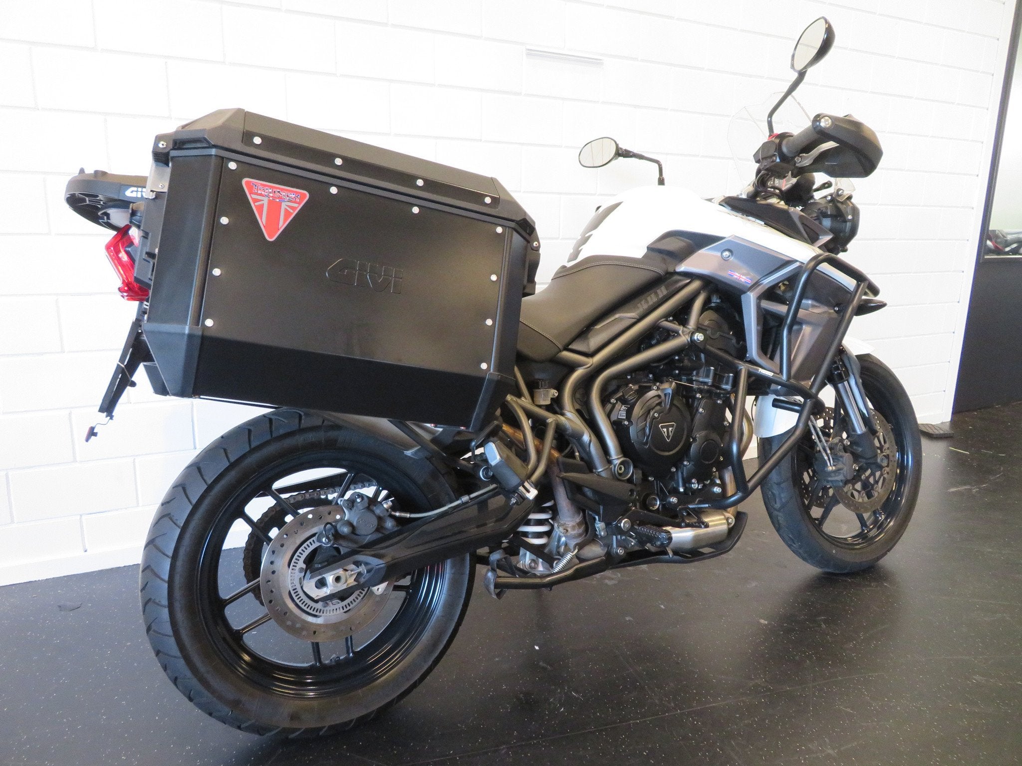 Triumph TIGER 800 XR ABS ALLROAD KOFFERS! (bj 2016), Motoren, Motoren | Triumph, Bedrijf, 800 cc, Toermotor