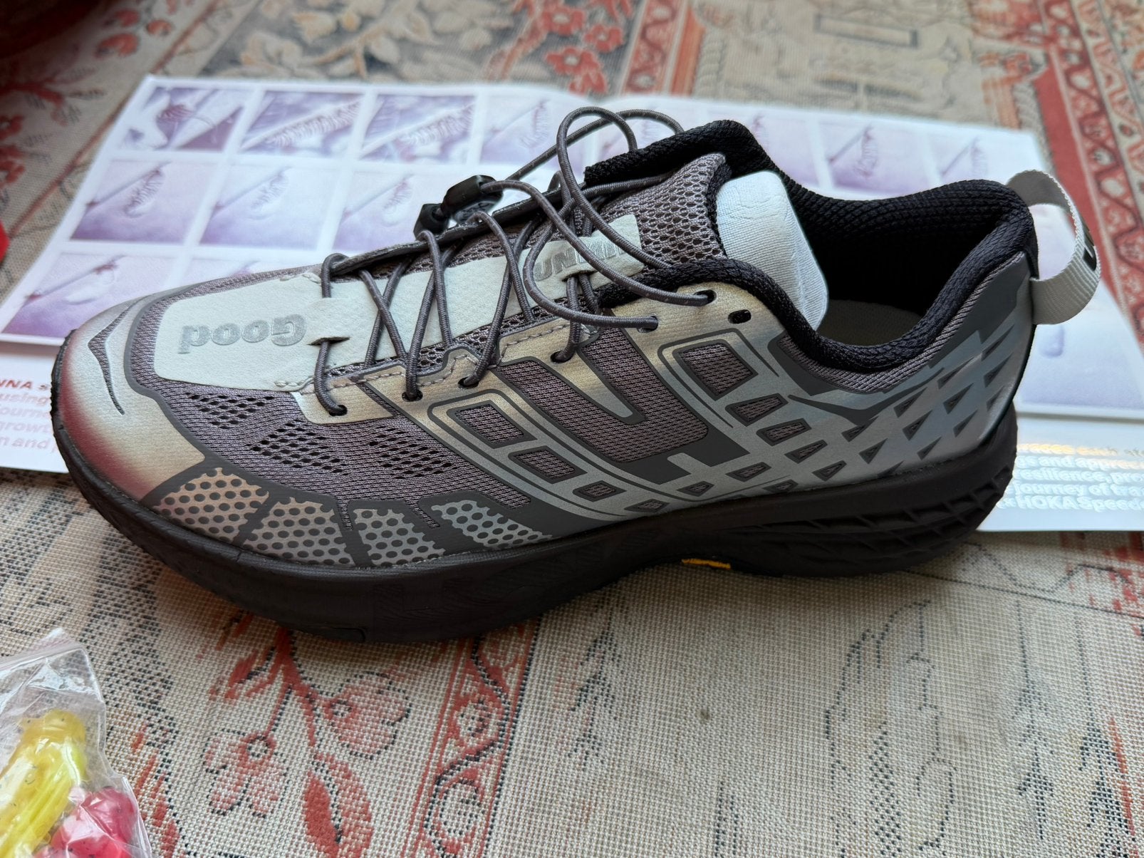 Hoka One One Speedgoat 2 x UNNA Trail Running Sneakers 42, Ophalen of Verzenden, Nieuw, Sneakers of Gympen