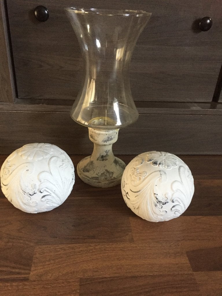 windlicht met stenen voet en bijpassende stenen bollen, Gebruikt, Overige stijlen, Ophalen of Verzenden, Wit