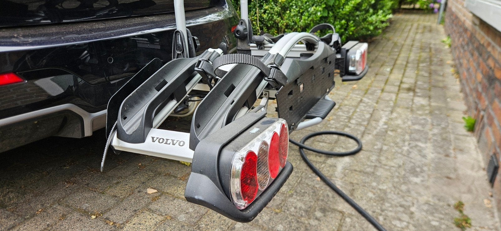 Thule Euroway G2 920 fietsendrager (2 fietsen), Ophalen, Brede banden, Zo goed als nieuw, 2 fietsen