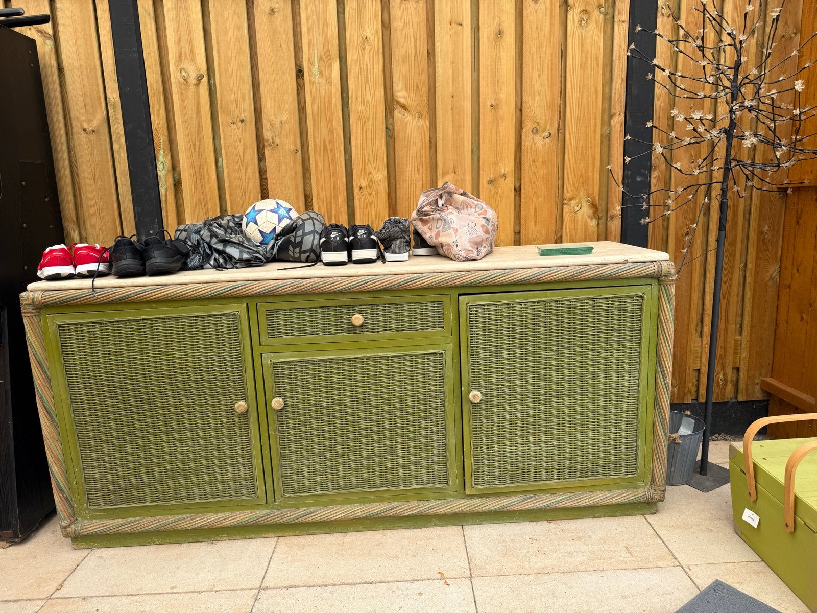 Groene rotan dressoir/kast met lades en deuren, Ophalen, Overige materialen, Gebruikt, 150 tot 200 cm