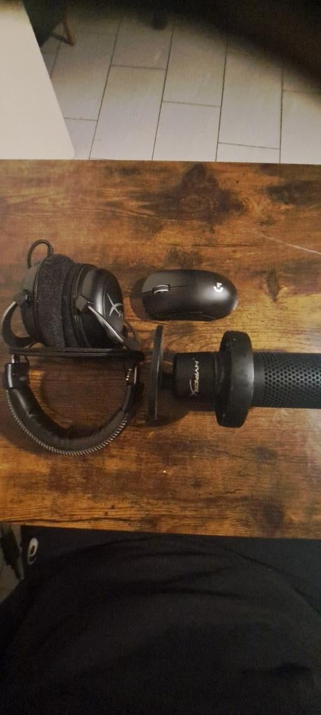 Logitech super Light W. Hyper koptelefoon&mice, Doe-het-zelf en Verbouw, Gereedschap | Slijpmachines, Ophalen