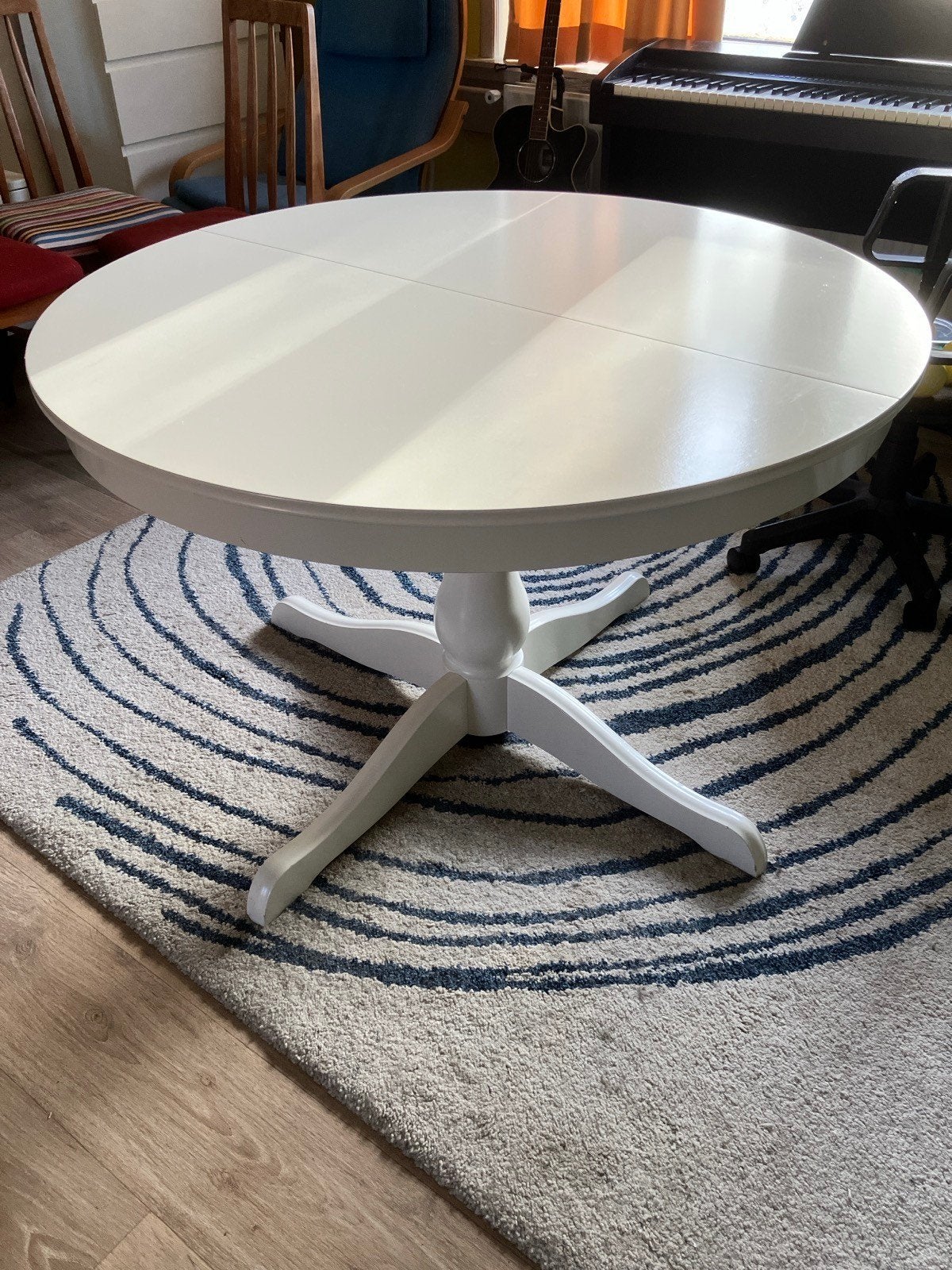 IKEA Uitschuifbare Tafel - Rond/Ovaal - Wit, Huis en Inrichting, Ophalen, Gebruikt, Rond, 100 tot 150 cm