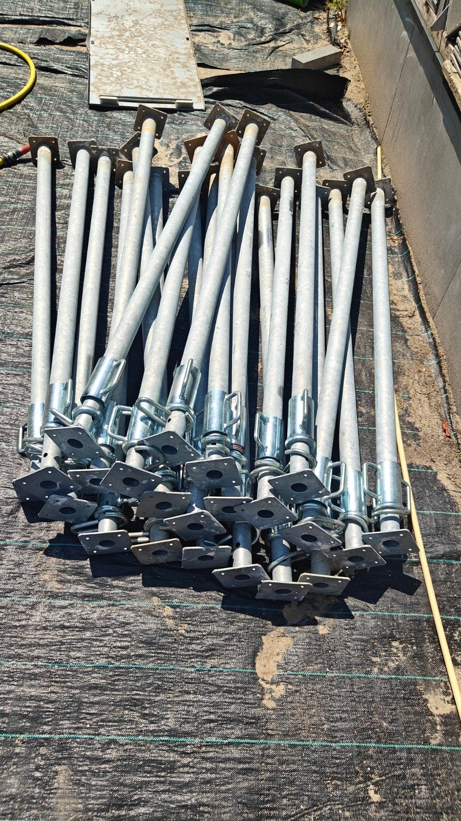 bouw bouwstempels schroefstempels stut stempels stutten, Ophalen