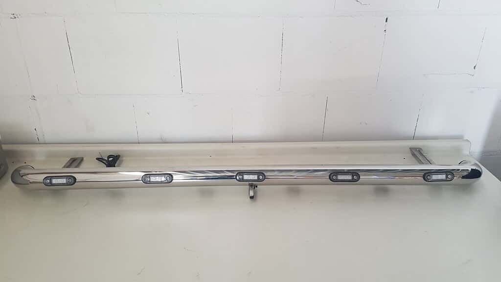 DAF XF 105/106 SSC ZONNENKAP BEUGEL RVS GEPOLEERD MET LED, Auto-onderdelen, Vrachtwagen-onderdelen, Carrosserie en Plaatwerk, -