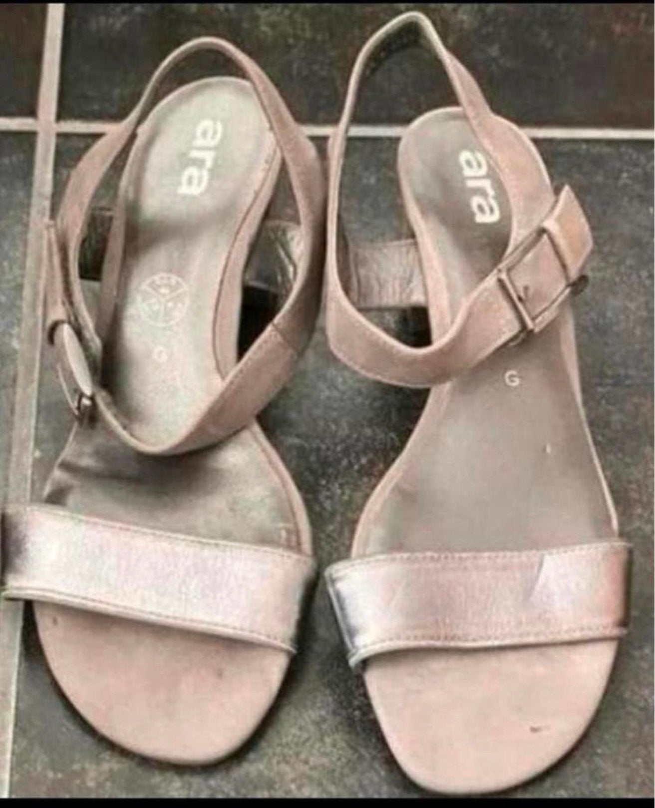 ARA nieuwe damessandalen maat 6,5,mooi !!, Ophalen of Verzenden, Nieuw, Sandalen of Muiltjes