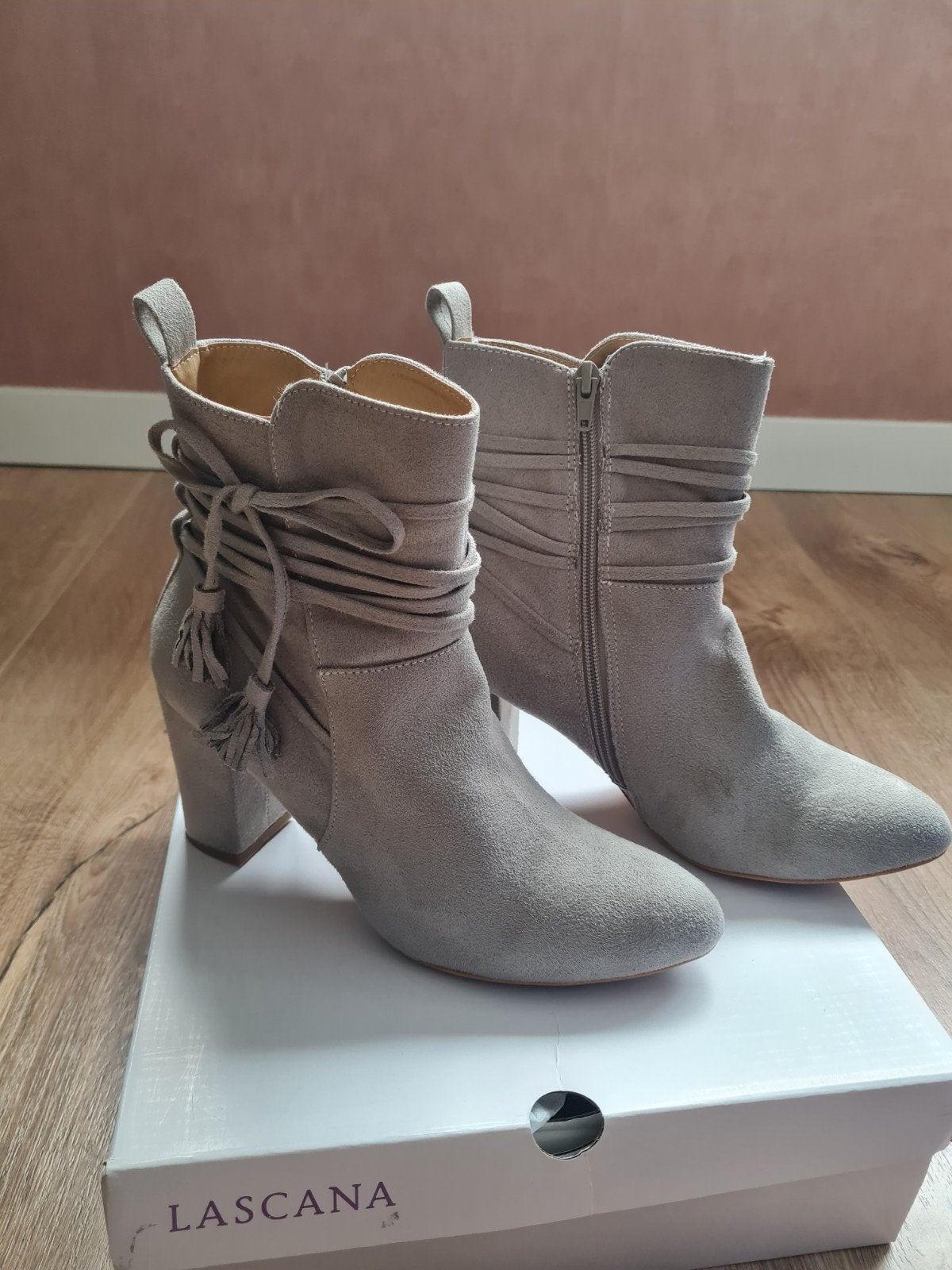 Lascana enkellaarsjes met blokhak * maat 39 * Nieuw, Kleding | Dames, Schoenen, Lascana, Lage of Enkellaarzen, Nieuw, Ophalen of Verzenden