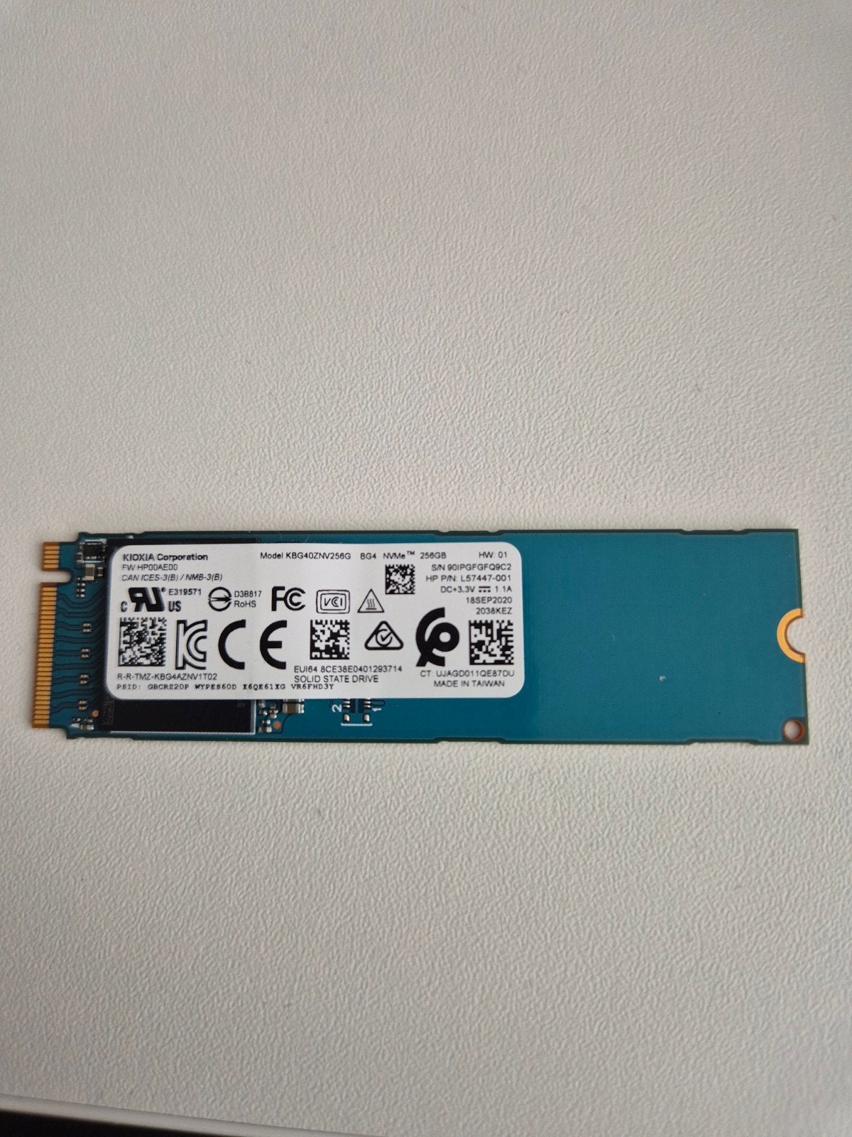 KIOXIA NVMe SSD 256GB M.2 - KBG40ZNV256G, Computers en Software, Harde schijven, Zo goed als nieuw, Server, Intern, SSD, Overige aansluitingen