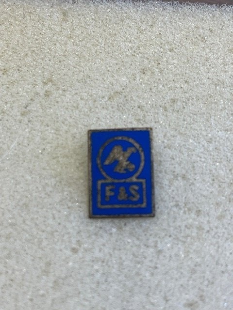 F&S  Motoren speldje, Ophalen of Verzenden, Zo goed als nieuw, Overige onderwerpen