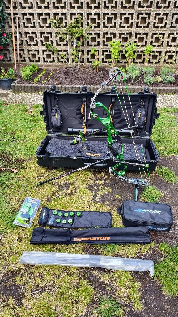 Hoyt Pro Comp Elite Target bow (WT 50-60, DL 26.5" - 28"), Sport en Fitness, Handboogschieten, Ophalen of Verzenden, Gebruikt