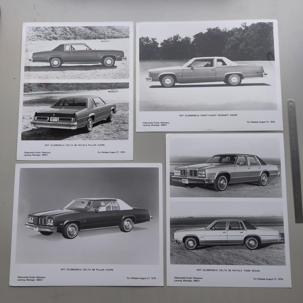 (393) Oldsmobile Delta 88 98 Coupe 1977 persfoto 4x, Ophalen of Verzenden, 1960 tot 1980, Overige onderwerpen