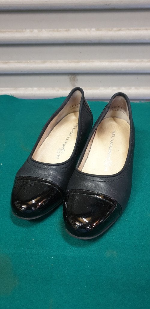 Dames pumps maat 38 of 5.5 zwart, Ophalen of Verzenden, 'T Olde Gre-j, Info@toldegrej.nl, Endepoelstraat 20f Didam
