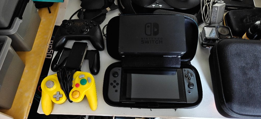 Nintendo Switch complete set + 2 games en 2 controllers, Met 2 controllers, Ophalen of Verzenden, Switch Original, Gebruikt