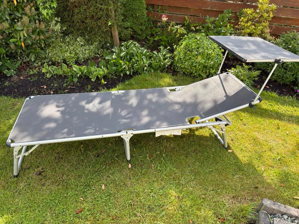 Aluminium strandbed met polyester bekleding, Tuin en Terras, Ligbedden, Ophalen, Zo goed als nieuw