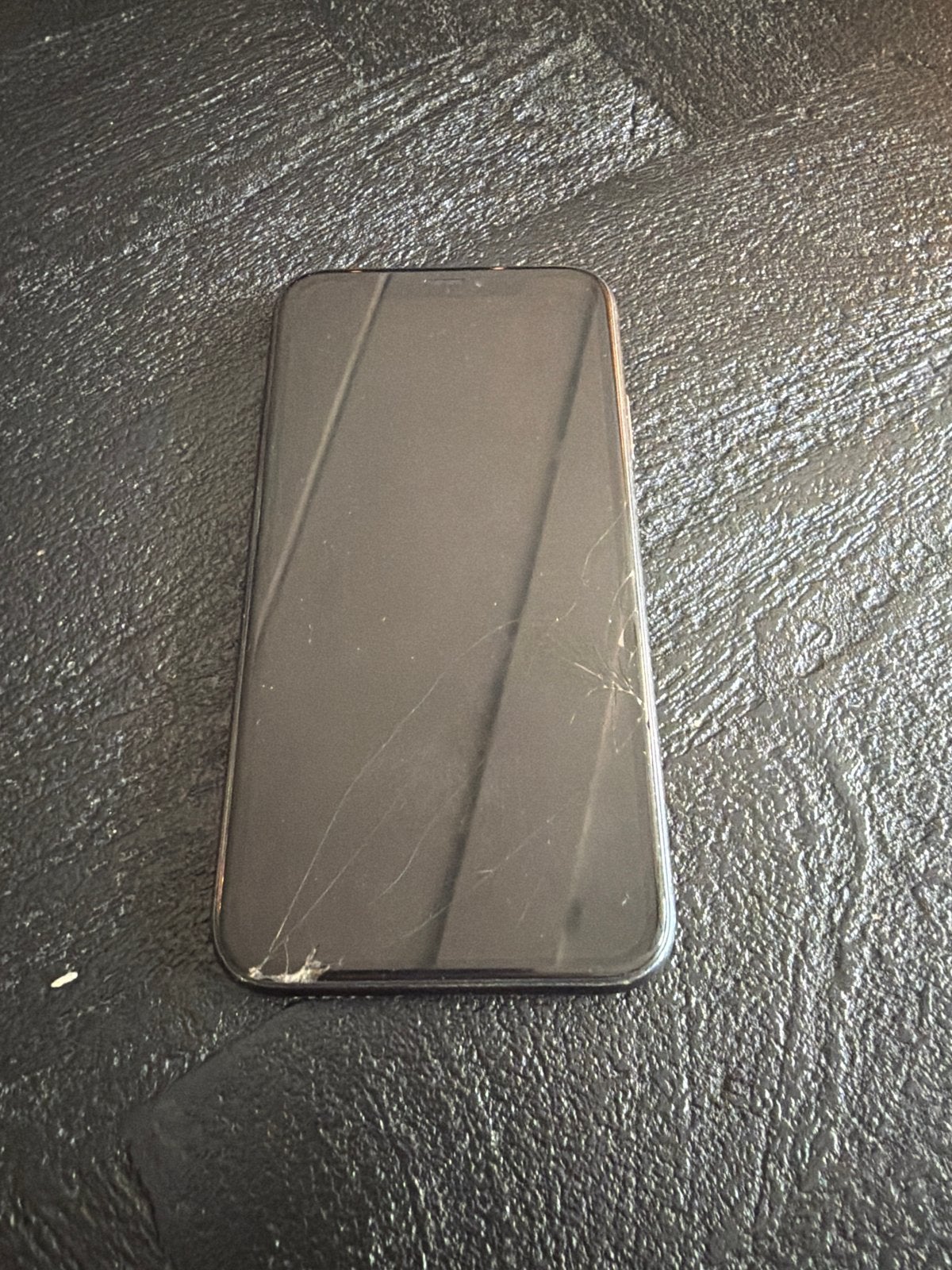 iPhone XR 64GB Zwart - Scherm beschadigd, Ophalen, Gebruikt, 89 %, Zwart