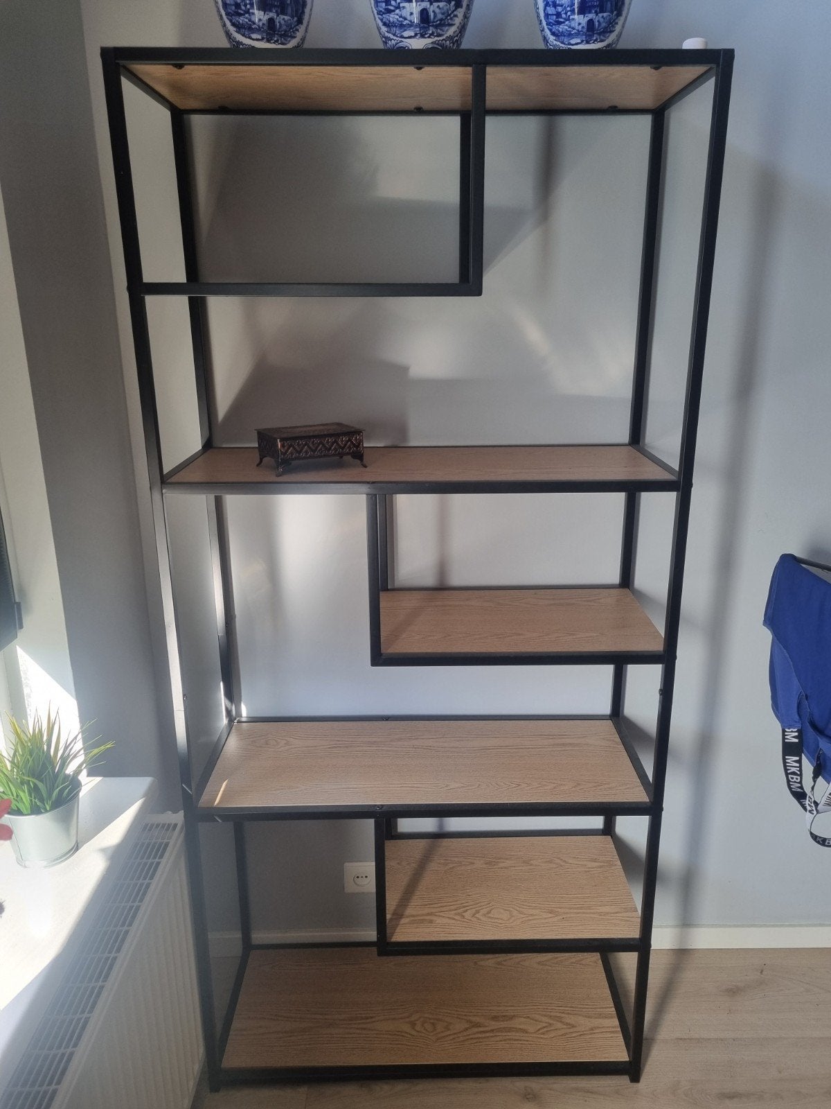 Industriële Boekenkast/Open Kast - Zwart Metaal & Hout, Met plank(en), Industrieel, Modern, 50 tot 100 cm, Zo goed als nieuw