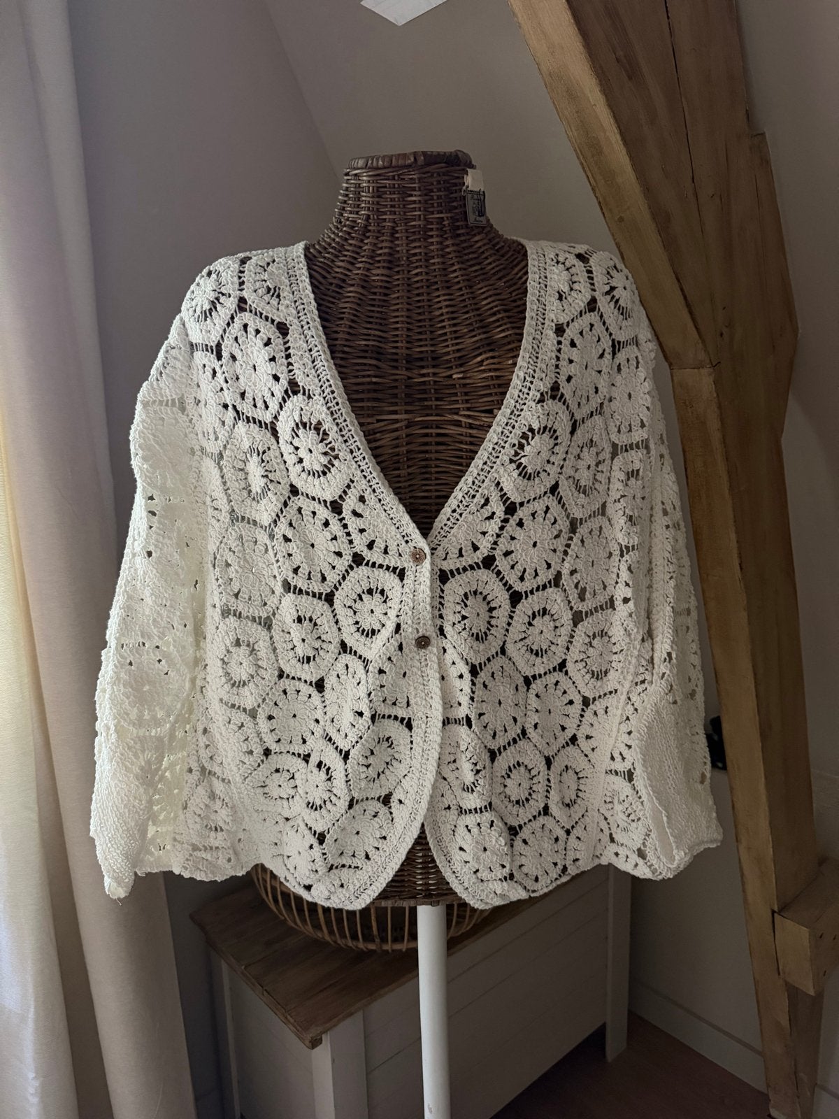 Cartouche by Suus gehaakt vest ecru one size, Kleding | Dames, Ophalen of Verzenden, Nieuw, Maat 38/40 (M), Beige