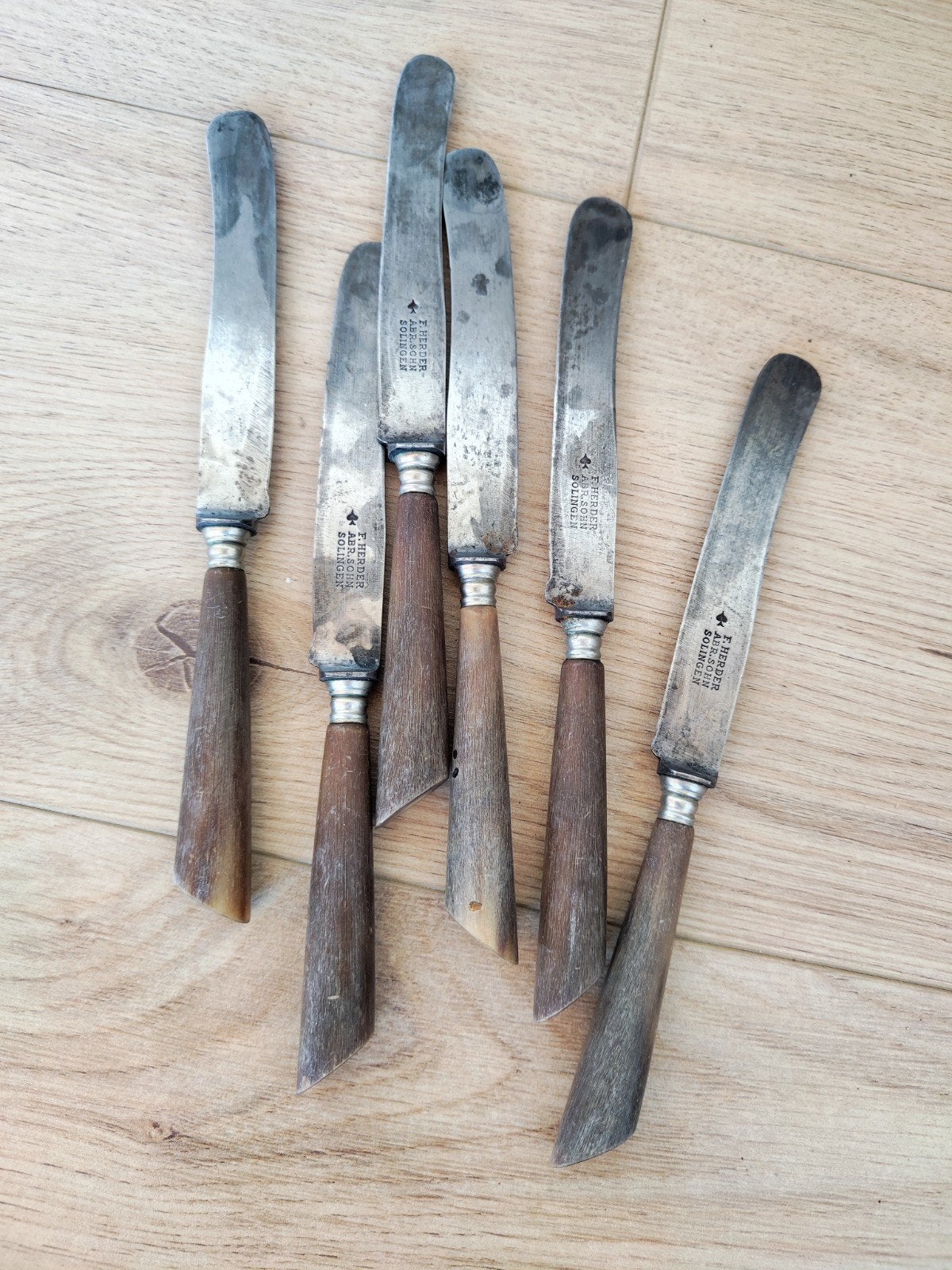 Antieke messen met benen heft - F. Herder, Solingen, Antiek en Kunst, Antiek | Bestek, Ophalen of Verzenden