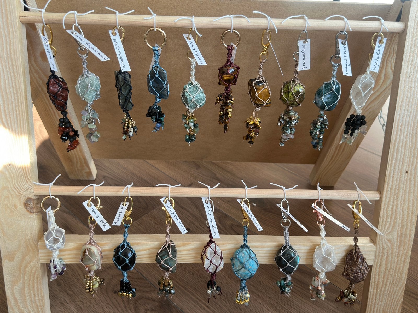 Unieke handgemaakte (macramé) edelsteen sleutelhangers!, Sieraden, Tassen en Uiterlijk, Ophalen of Verzenden, Nieuw