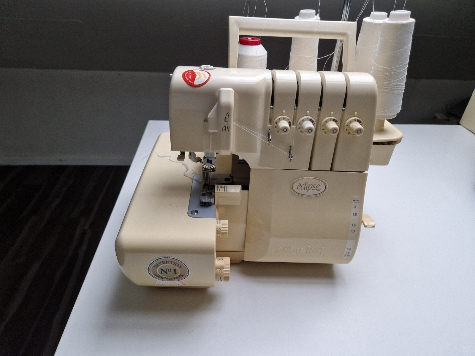 Baby Lock Eclipse lockmachine, Ophalen of Verzenden, Gebruikt, Lockmachine