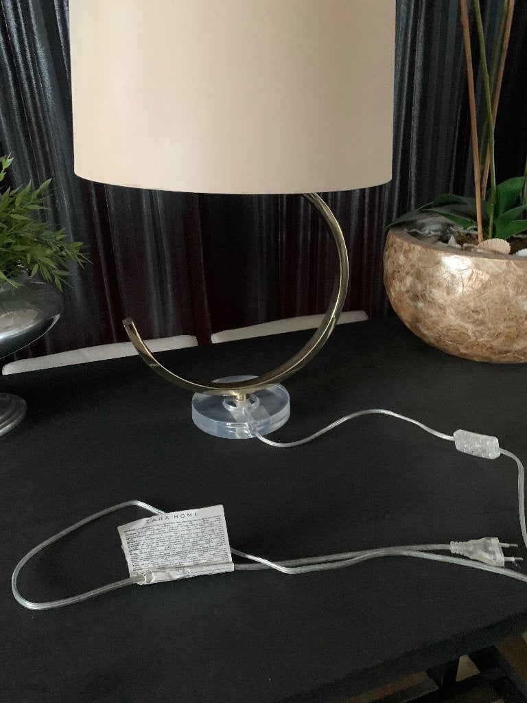 Als nieuw mooie tafellamp van Zarahome, Ophalen of Verzenden, Zo goed als nieuw, Overige merken