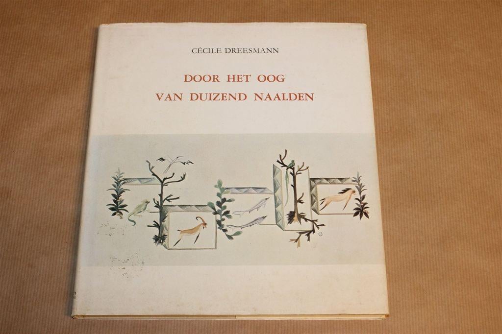 Door het Oog van Duizend Naalden — Borduurkunst [1975], Ophalen of Verzenden, Gelezen