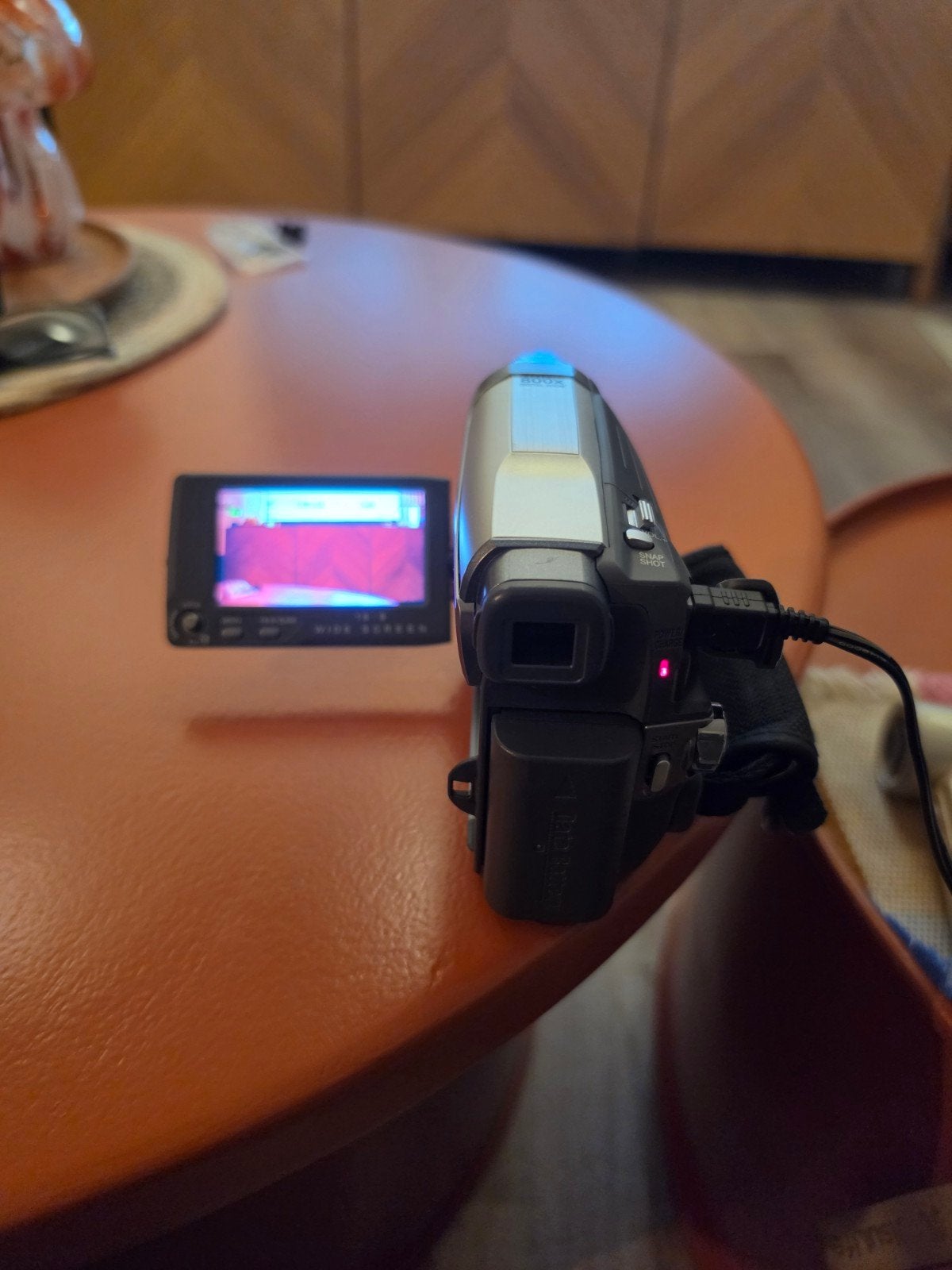 JVC Digital Video Camera GR-D720 - Werkt met kabel, Mini dv, Gebruikt, JVC, 20x of meer