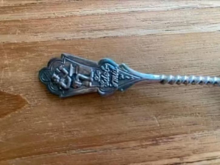 Lepeltje : de edel smid .- juw. Tanis 1937-1987 Ouddorp, Ophalen of Verzenden, Gebruikt, Metaal, Bestek