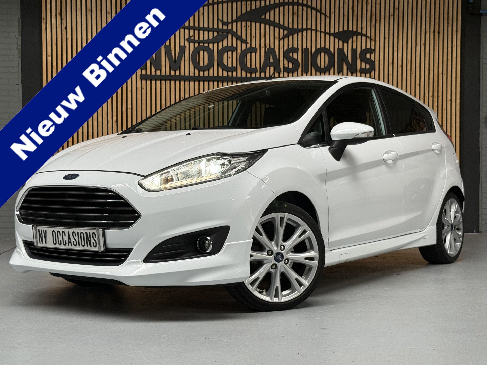 Ford Fiesta 1.0 EcoBoost Titanium ST-LINE/DISTR.VV/81DKM/PDC, Voorwielaandrijving, Euro 6, Origineel Nederlands, Bedrijf